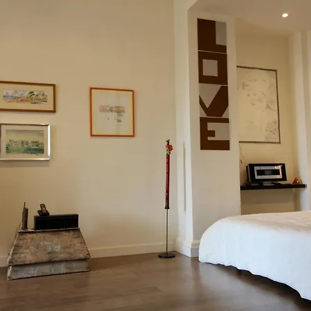 Sleeps 6 Wifi
