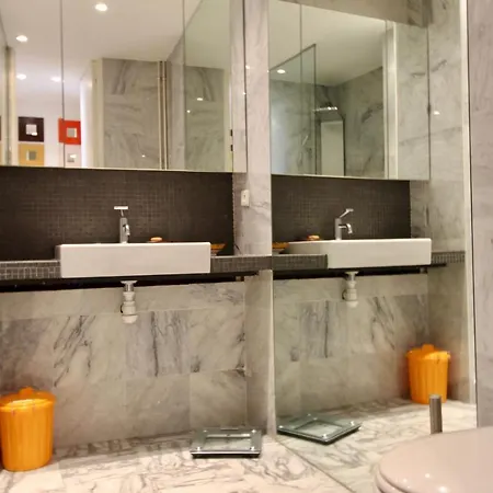 Sleeps 6 Wifi アパート *